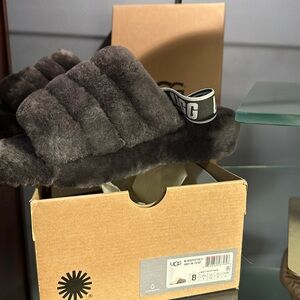 Grey cozy slippers never worn